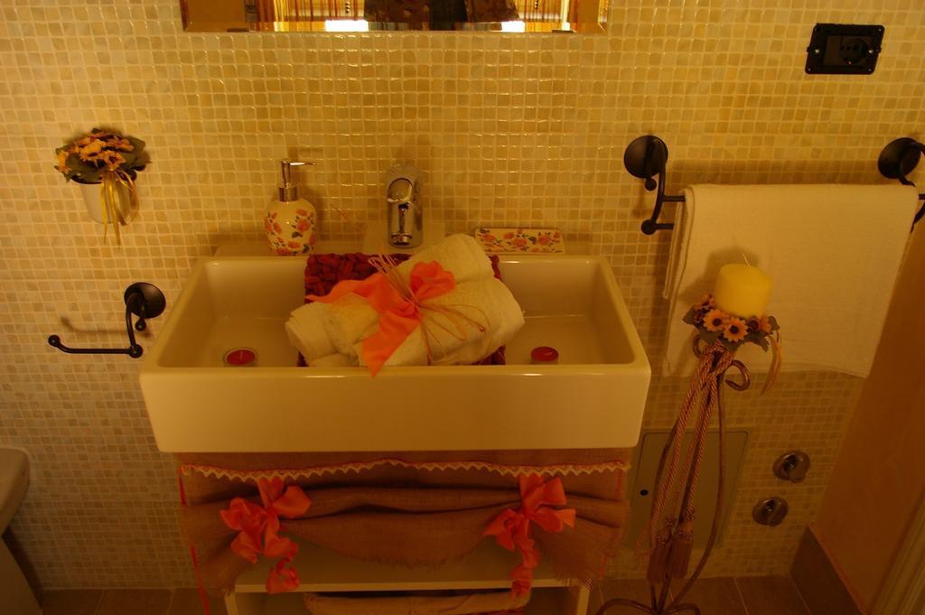 Serapo Bed And Breakfast Гаета Стая снимка